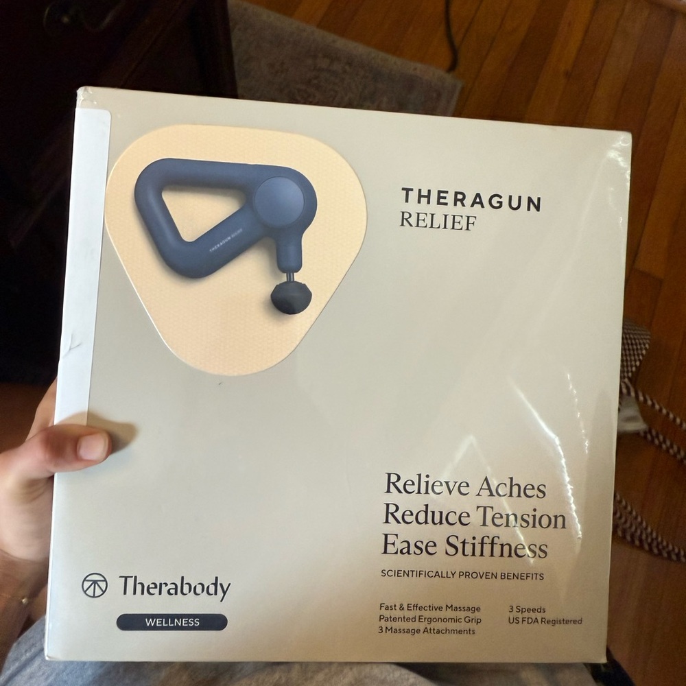 Therabody Percussive Therapy Device in Blue